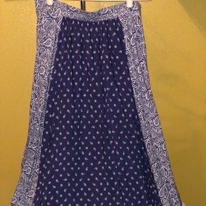 🍀50% off 3+ Bundles! Paisley pattern skirt - NWOT